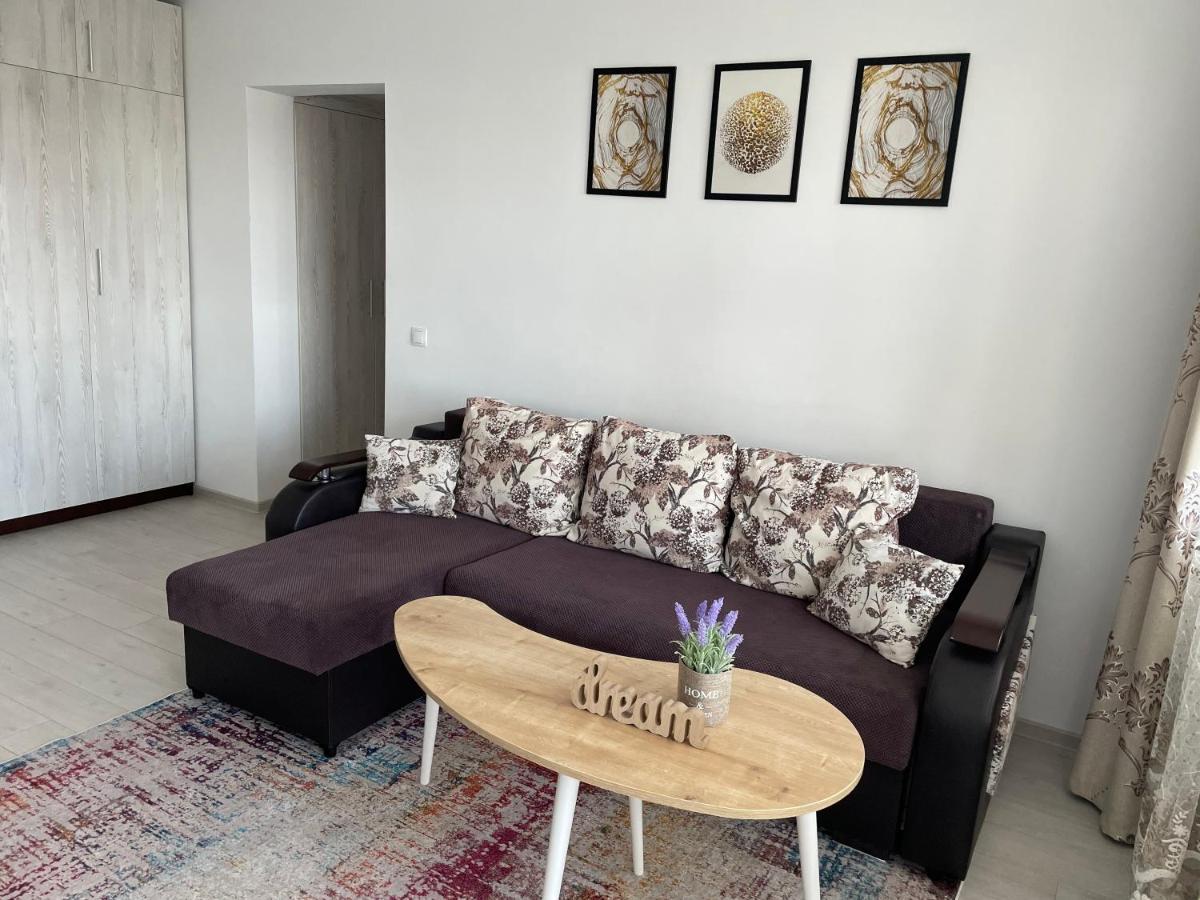 Elite Apartment Tergovistye Kültér fotó
