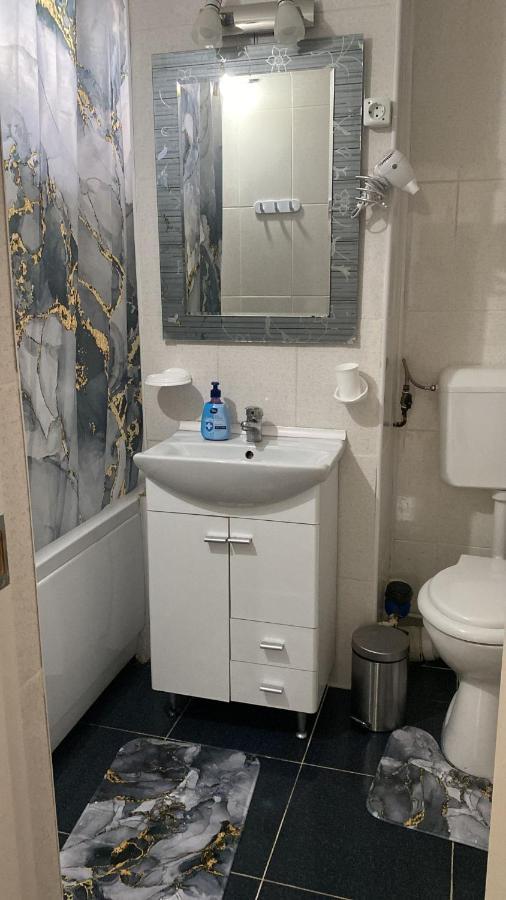 Elite Apartment Tergovistye Kültér fotó